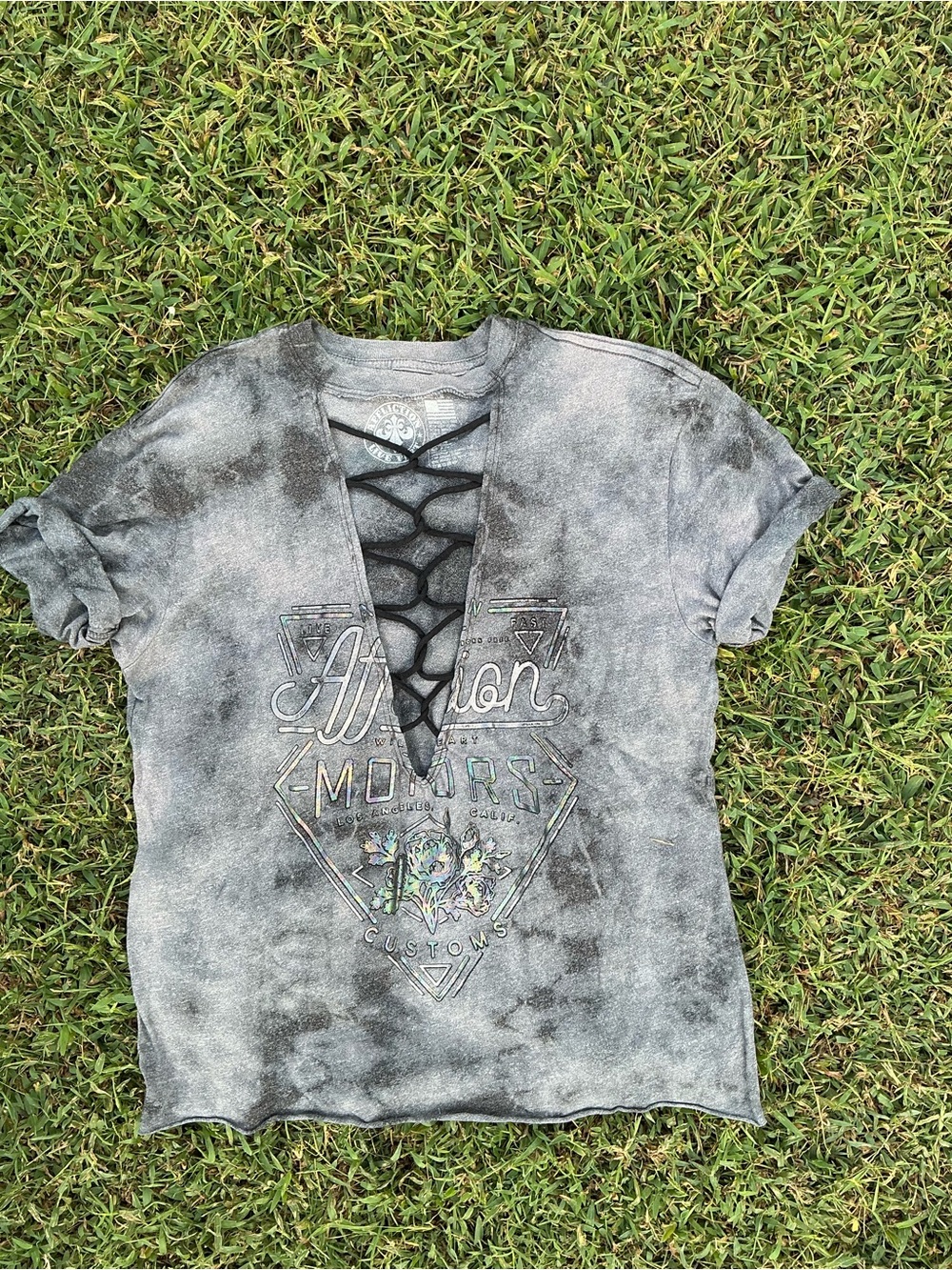 Affliction Washed Gray Lace-Up Graphic Short Sleeve Tee